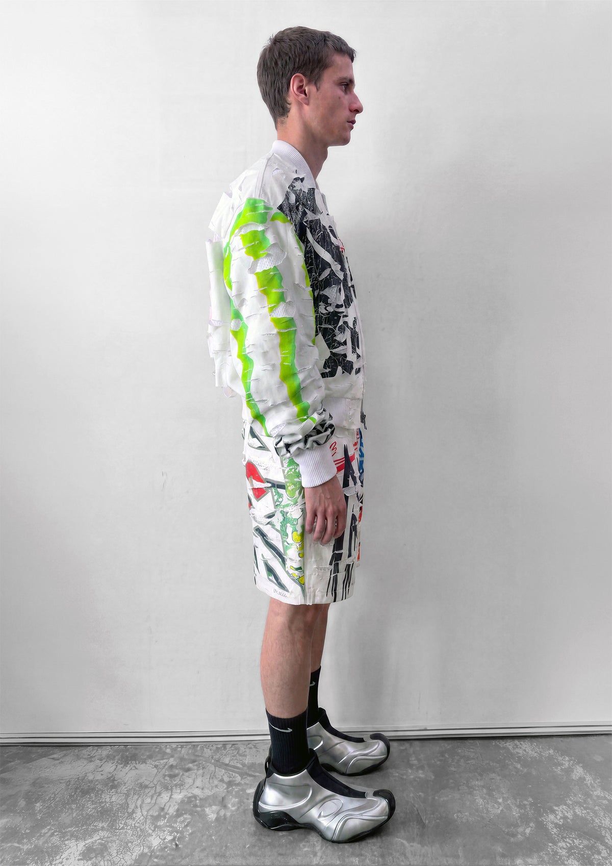 SHREDDED BOMBER JACKET - WHITE
