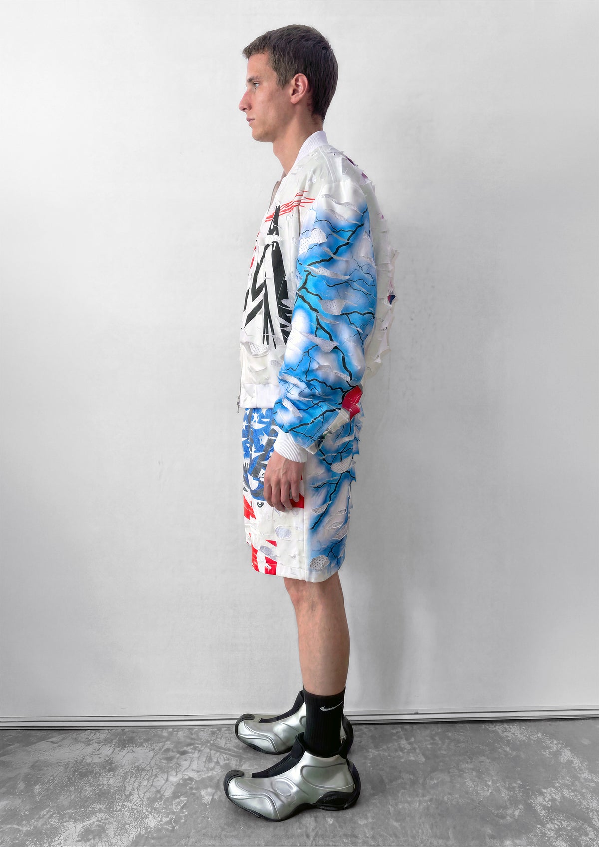 SHREDDED BOMBER JACKET - WHITE