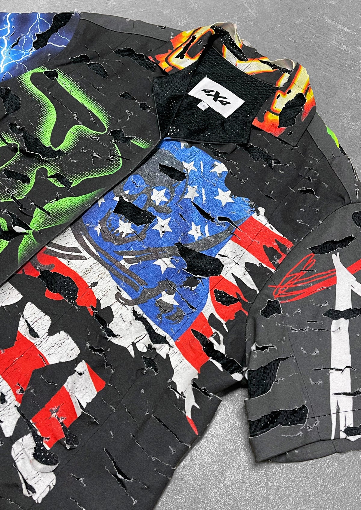 SHREDDED SHIRT - BLACK