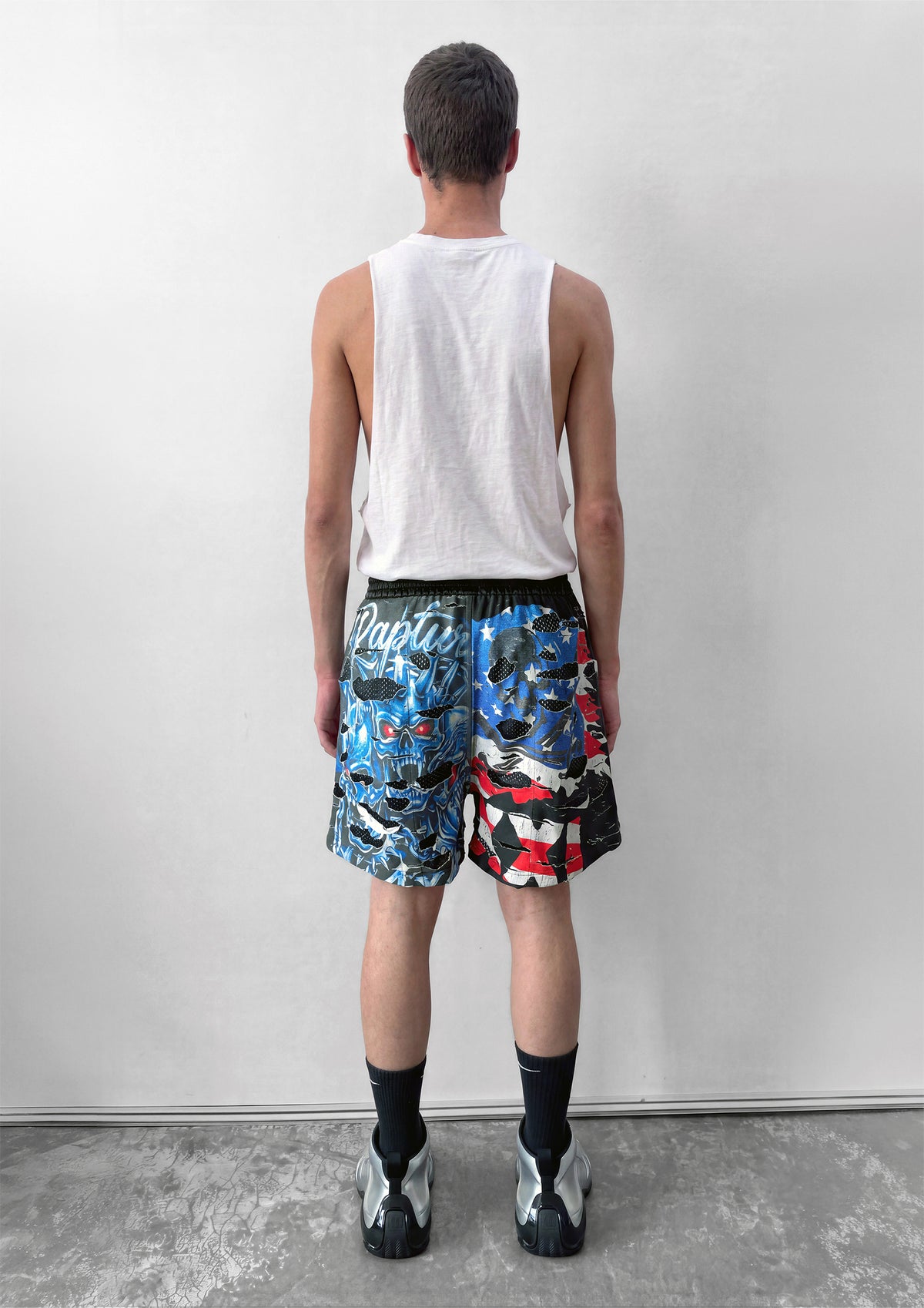SHREDDED SHORTS - BLACK