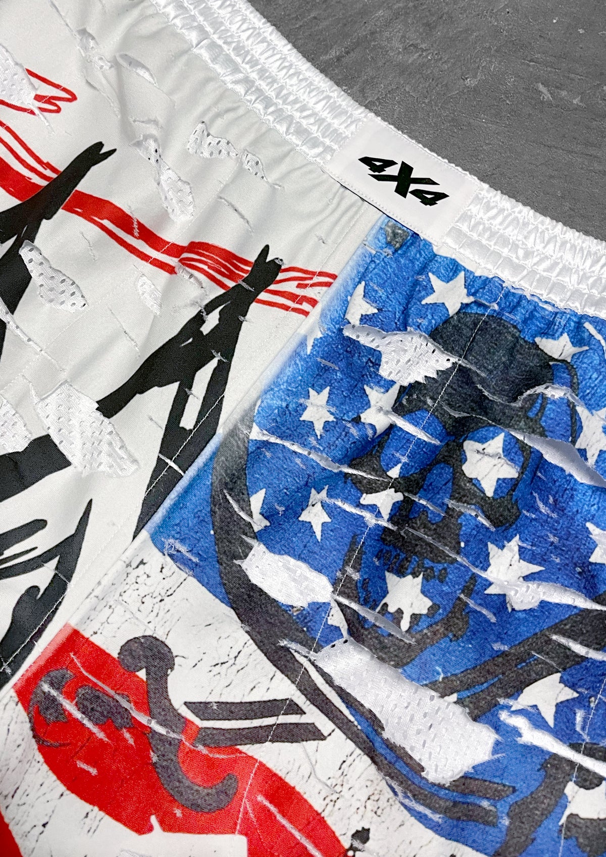 SHREDDED SHORTS - WHITE