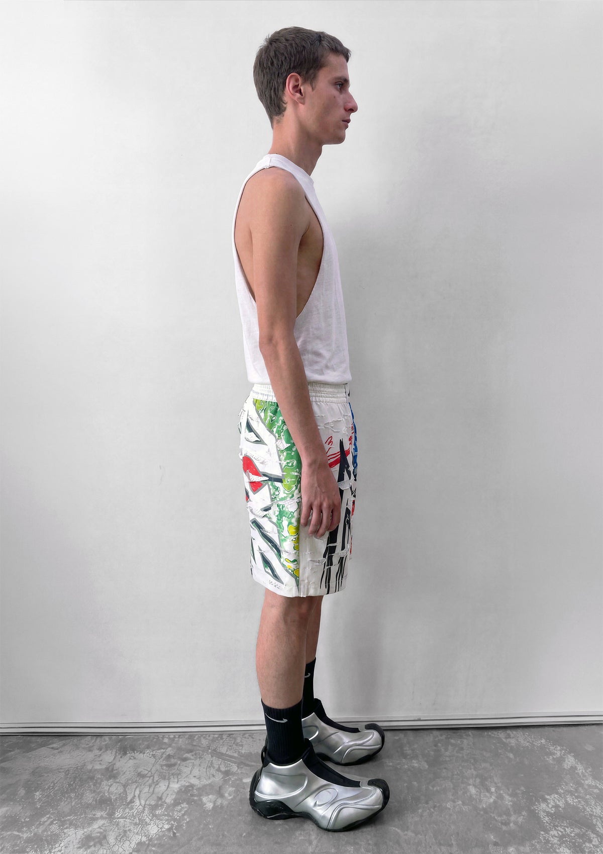 SHREDDED SHORTS - WHITE