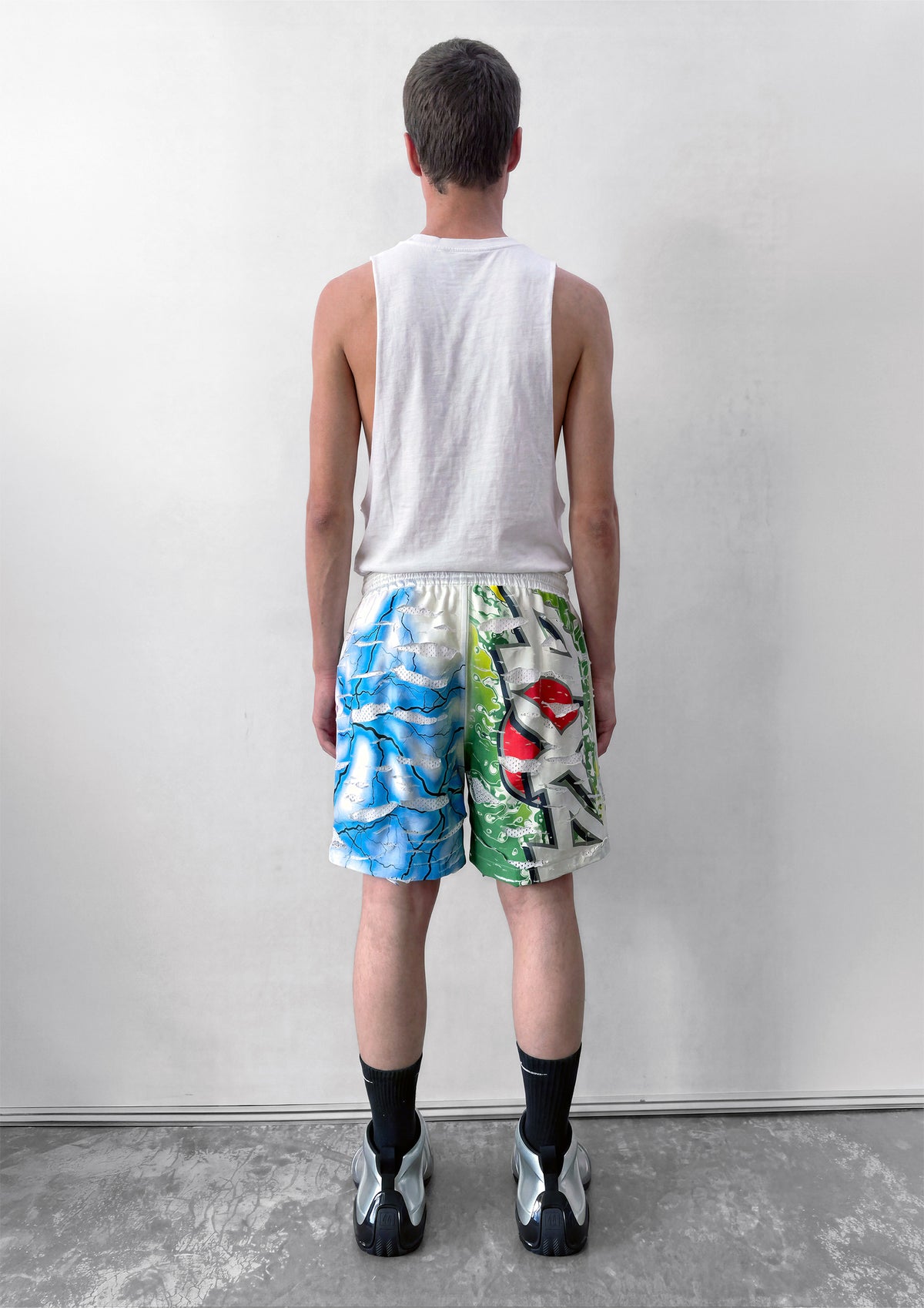 SHREDDED SHORTS - WHITE